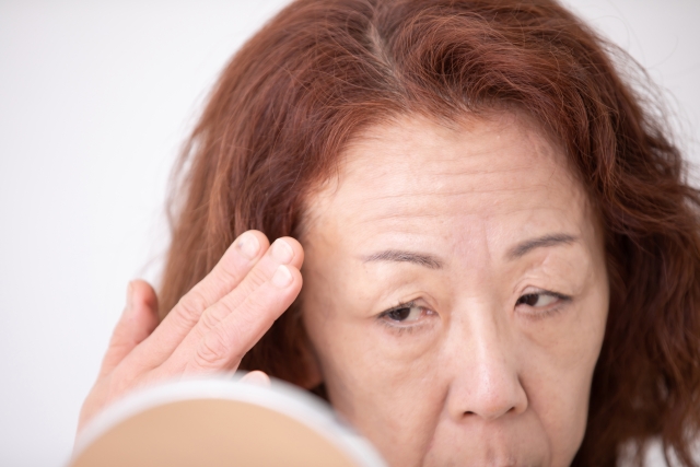 額のシワ・たるみについて